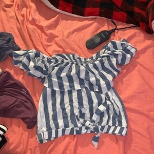 hollister sleeveless top